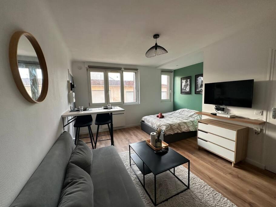 Appartement Proche Paris Et Metro - Parking Prive Maisons-Alfort Luaran gambar