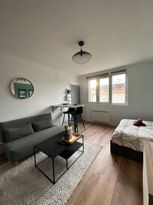 Appartement Proche Paris Et Metro - Parking Prive Maisons-Alfort Luaran gambar